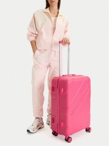 Reebok Walizka średnia CEO-RBK-029-M Różowy. Czerwone walizki Reebok, bez wzorów, średnie. Za 319,99 zł.