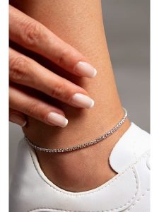 Lodie Silver Bransoletka z cyrkoniami na kostkę rozmiar: onesize. Szare bransoletki Lodie Silver, z cyrkonią, metalowe. Za 39,99 zł.