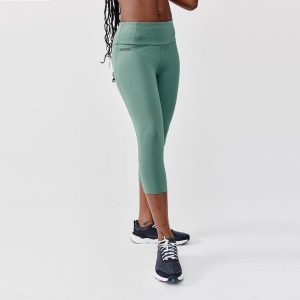 Legginsy do biegania krótkie damskie Kalenji Support. Zielone legginsy KALENJI, bez wzorów, z elastanu, krótkie. Za 79,99 zł.