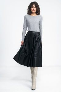 Rozkloszowana Midi Spódnica z Ekologicznej Skóry -. Spódnice Nife, l, bez wzorów, z materiału, midi. Za 229,90 zł.