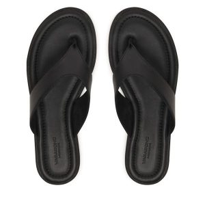 Japonki Vagabond Shoemakers. Czarne klapki Vagabond Shoemakers, bez wzorów, bez obcasa. Za 389,99 zł.