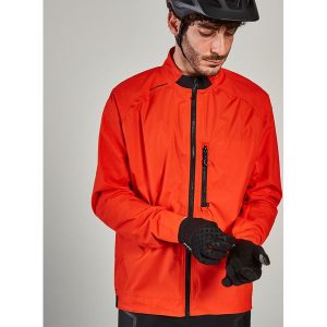 Kurtka przeciwdeszczowa rowerowa MTB Rockrider Comfort 500. Czerwone kurtki ROCKRIDER, l, bez wzorów, z materiału, bez kaptura. Za 159,99 zł.