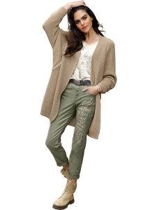 Heine Kardigan w kolorze beżowym rozmiar: 40. Brązowe swetry oversize Heine, bez wzorów, ze splotem, bez ramiączek. Za 78,99 zł.