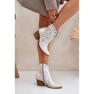 Lewski Shoes Ażurowe Botki Kowbojki Skórzane Na Słupku Lewski 3613 Złoty Przecierany. Żółte botki na jesień, w ażurowe wzory, ze skóry, bez obcasa, na obcasie, bez zapięcia. Za 585,82 zł.