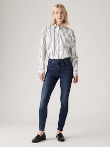 Levi's Dżinsy "721" - Skinny fit - w kolorze granatowym rozmiar: W28/L30. Niebieskie jeansy Levi's®, z aplikacjami, z podwyższonym stanem. Za 250,35 zł.