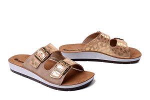 INBLU CP-63 026 piaskowy, klapki damskie. Brązowe klapki Inblu, bez wzorów, bez obcasa. Za 80,99 zł.