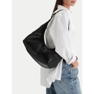 Torebka G-Star Raw. Czarne torebki klasyczne G-Star Raw, bez wzorów, bez dodatków. Za 229,99 zł.