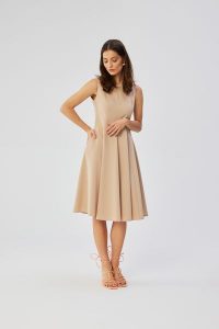 Beżowa Midi Sukienka Rozkloszowana bez Rękawów. Brązowe sukienki MOE, l, bez wzorów, z elastanu, bez kołnierzyka, bez ramiączek, midi, rozkloszowane. Za 345,90 zł.