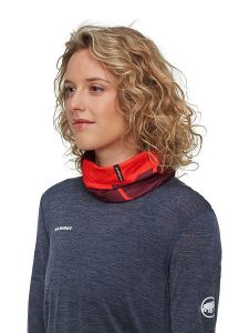 Mammut Szal-koło w kolorze czerwonym rozmiar: onesize. Czerwone szaliki Mammut, bez wzorów. Za 73,95 zł.