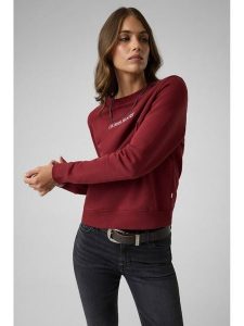 Guess Jeans Bluza 165725 Czerwony Classic Fit. Czerwone bluzy Guess Jeans, xl, z aplikacjami, z jeansu, bez kaptura. Za 299,99 zł.