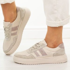 Beżowe skórzane półbuty damskie Cambell 40343. Brązowe półbuty Cambell, na jesień, bez wzorów, z dresówki, z okrągłym noskiem, bez obcasa, bez zapięcia. Za 219,00 zł.