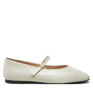 Baleriny Calvin Klein. Balerinki Calvin Klein, bez wzorów, bez obcasa, bez zapięcia. Za 469,99 zł.