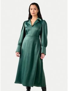 YAS Sukienka koszulowa Pella 26034665 Zielony Regular Fit. Zielone kombinezony YAS, m, bez wzorów, z syntetyku, bez kołnierzyka, bez ramiączek. Za 379,99 zł.
