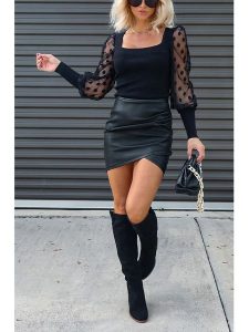 Milan Kiss Bluzka w kolorze czarnym rozmiar: S. Czarne bluzki Milan Kiss, s, bez wzorów, z tiulu, bez kołnierzyka, bez ramiączek. Za 96,14 zł.