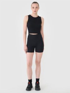 4F Legginsy krótkie dzianinowe damskie - czarne M. Czarne legginsy 4f, bez wzorów, z bawełny, z podwyższonym stanem, krótkie. W wyprzedaży za 39,99 zł.