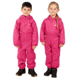 Trespass Dripdrop - Childs Rain Suit Gerbera 2/3. Czerwone kombinezony Trespass, m, bez wzorów, sportowe, bez kołnierzyka, bez ramiączek. Za 268,99 zł.