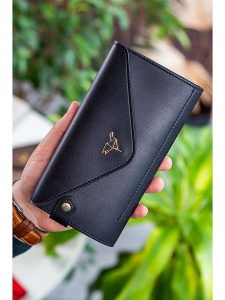 MORI Portfel w kolorze czarnym - 20 x 10 x 3 cm rozmiar: onesize. Czarne portfele MORI, bez wzorów, z materiału. Za 110,81 zł.