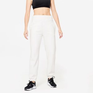 Spodnie dresowe damskie Domyos Gym & Pilates 500. Białe spodnie dresowe DOMYOS, s, bez wzorów, z bawełny. W wyprzedaży za 79,99 zł.