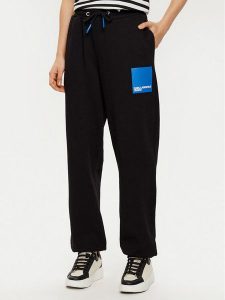 Karl Lagerfeld Jeans Spodnie dresowe A1W10004 Czarny Regular Fit. Czarne spodnie dresowe Karl Lagerfeld Jeans, s, bez wzorów, z bawełny. Za 489,99 zł.