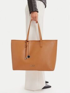 Nine West Torebka CEO-SILK AVENUE-LDA8889 Brązowy jasny. Brązowe shopper bag Nine West, bez wzorów, ze skóry, bez dodatków. Za 279,99 zł.