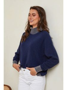 So Cachemire Sweter "Csepreg" w kolorze granatowym rozmiar: M. Niebieskie swetry oversize So Cachemire, m, bez wzorów, z kaszmiru, bez ramiączek. Za 200,60 zł.