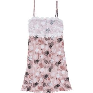 Koszula nocna z wiskozy bonprix matowy jasnoróżowy z nadrukiem. Koszule nocne marki bonprix. Za 64,99 zł.