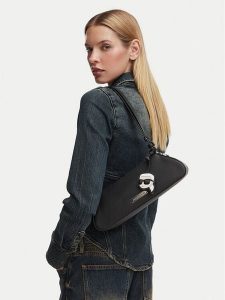KARL LAGERFELD Torebka B3W30124 Czarny. Czarne torebki klasyczne KARL LAGERFELD, bez wzorów, ze skóry, bez dodatków. Za 699,99 zł.