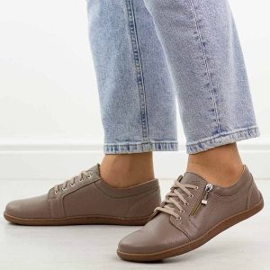 Cappucciono skórzane Polskie półbuty damskie barefoot Gregors 1153. Półbuty Gregors, na jesień, bez wzorów, z jeansu, bez obcasa, na płaskiej podeszwie, bez zapięcia. Za 379,00 zł.