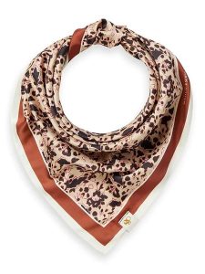 Scotch & Soda Chusta w kolorze kremowo-brązowym rozmiar: onesize. Brązowe apaszki i chusty Scotch & Soda, bez wzorów, z materiału. Za 100,75 zł.