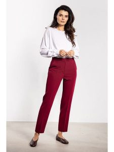 Awama Spodnie chino w kolorze czerwonym rozmiar: M. Czerwone chinosy Awama, bez wzorów. Za 159,99 zł.