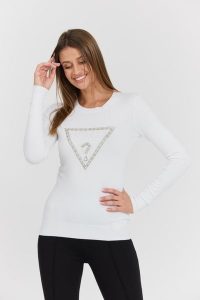 GUESS Biały damski sweter Rylie Triangle z dużym logo. Białe swetry klasyczne Guess, s, z elastanu, bez kołnierzyka. W wyprzedaży za 322,99 zł.