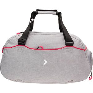Torba sportowa damska TPD603 - chłodny jasny szary - Outhorn. Torby podróżne i sportowe marki Outhorn. W wyprzedaży za 59,99 zł.