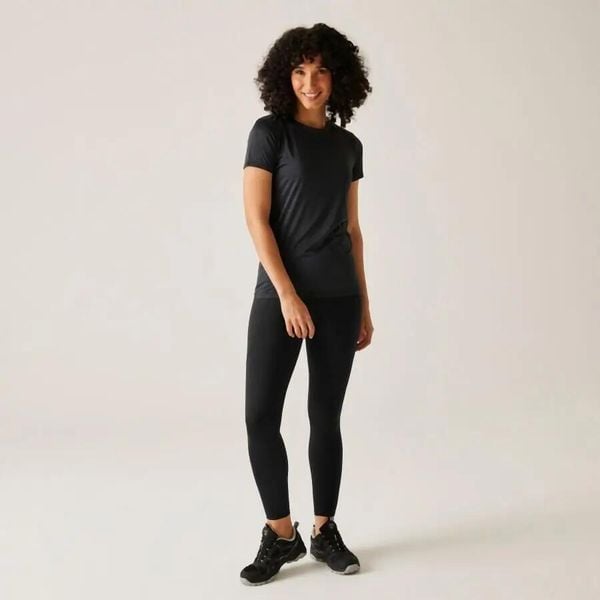 Damskie legginsy kompresyjne Regatta Holeen Pro. Czarne legginsy Regatta, bez wzorów, z elastanu. Za 161,00 zł.