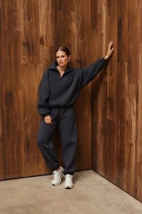 BLUZA HARPER GRAFITOWA One size - Flawless. Szare bluzy Flawless, uniwersalny, bez wzorów, z bawełny, bez kaptura. Za 399,00 zł.