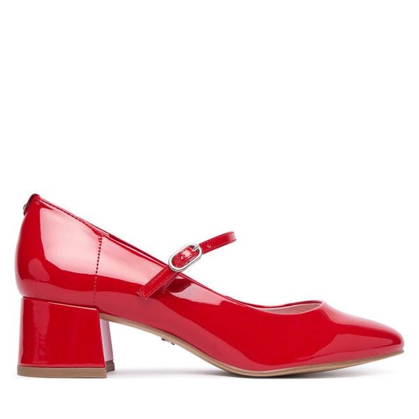 Czółenka Tamaris. Czerwone czółenka Tamaris, bez wzorów, bez obcasa, bez zapięcia. Za 329,99 zł.