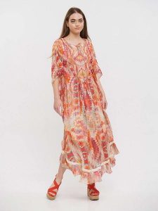 BLE Sukienka w kolorze czerwonym rozmiar: onesize. Czerwone sukienki BLE, z aplikacjami, z wiskozy, bez kołnierzyka, bez ramiączek, maxi, rozkloszowane. Za 272,95 zł.
