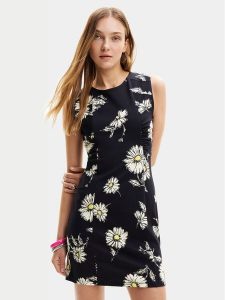 Desigual Sukienka letnia Lorena 24SWVK18 Czarny Regular Fit. Czarne kombinezony Desigual, na lato, xl, bez wzorów, z wiskozy, bez kołnierzyka, bez ramiączek. Za 279,99 zł.
