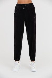 JUICY COUTURE Czarne damskie spodnie dresowe Lilian Jogger, Rozmiar XS. Czarne spodnie dresowe Juicy Couture, s, bez wzorów, z dresówki. W wyprzedaży za 259,99 zł.