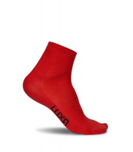 Skarpety Rowerowe Unisex Luxa Classic Short. Czerwone skarpetki LUXA, bez wzorów, z materiału. Za 49,90 zł.
