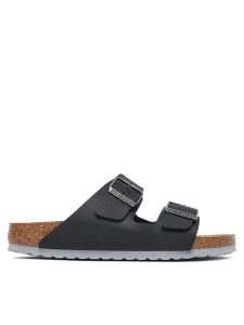 Birkenstock Klapki Arizona 1032047 Czarny. Czarne klapki Birkenstock, bez wzorów, z syntetyku, bez obcasa. Za 399,99 zł.