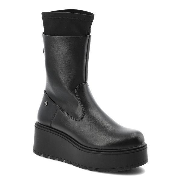 Czarne Botki Maciejka Stylowe Buty Damskie Na Platformie. Czarne botki Maciejka, bez wzorów, ze skóry, bez obcasa, na platformie, bez zapięcia. Za 255,99 zł.