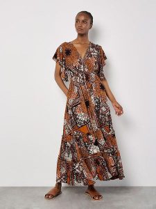 Apricot Sukienka w kolorze jasnobrązowym rozmiar: S. Brązowe sukienki Apricot, s, bez wzorów, z wiskozy, bez kołnierzyka, bez ramiączek, maxi. Za 108,99 zł.