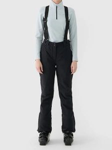 4F Spodnie narciarskie w kolorze czarnym rozmiar: S. Czarne spodnie dresowe 4f, s, bez wzorów. Za 207,88 zł.