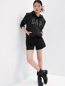 GAP Bluza w kolorze czarnym rozmiar: M. Czarne bluzy GAP, m, bez wzorów, z kapturem. Za 144,92 zł.
