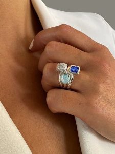 Les Petites Précieuses Srebrny pierścionek z kamieniami szlachetnymi rozmiar: 52. Niebieskie pierścionki Les Petites Précieuses, z cyrkonią, srebrne. Za 260,99 zł.