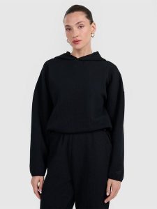 4F Bluza dresowa z waflowej dzianiny damska - czarna XXL. Czarne bluzy 4f, xxl, bez wzorów, z dresówki, bez kaptura. Za 179,99 zł.