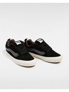 Vans Skórzane sneakersy w kolorze czarnym rozmiar: 35. Czarne trampki Vans, bez wzorów, bez zapięcia. Za 158,10 zł.