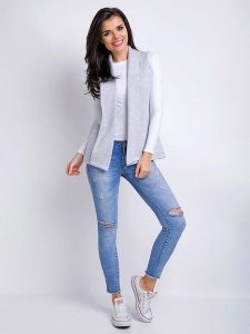 Awama Kamizelka w kolorze szarym rozmiar: L/XL. Szare kamizelki Awama, l, bez wzorów, z dresówki, bez kołnierzyka, bez ramiączek, bez kaptura. Za 127,35 zł.