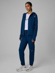 4F Spodnie dresowe joggery damskie - turkusowe XXL. Niebieskie spodnie dresowe 4f, uniwersalny, bez wzorów, z dresówki. Za 159,99 zł.