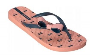 Japonki damskie plażowe do rekreacji Ipanema Lolita Pop. Czerwone klapki Ipanema, z aplikacjami, z materiału, bez obcasa, na płaskiej podeszwie. Za 35,00 zł.